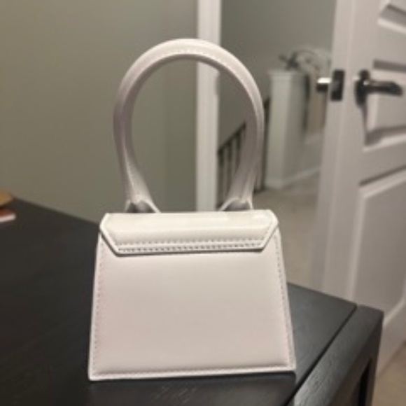 Jacquemus "The Chiquito" bag in white - Picture 3 of 4